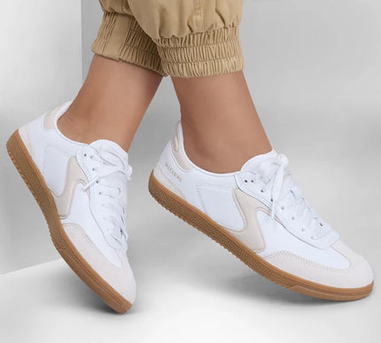 SKECHERS Hotshot Kickoff White Natural Sneaker Women's sizes 5-11/NEW!!!