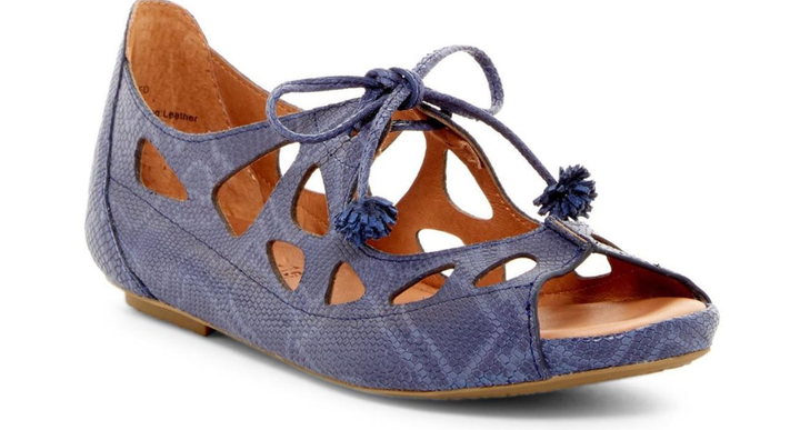 Gentle Souls by Kenneth Cole Brynn Navy Sandal Women's sizes 6-11/NEW