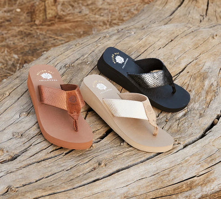 Yellow Box Chellie Platino Flatform Toe Post Sandal Women's sizes 6-10/NEW!!!