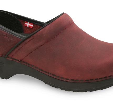 Sanita Pro Smooth Oil Burgundy Professional Clog Women's EU sizes 35-42/NEW!!