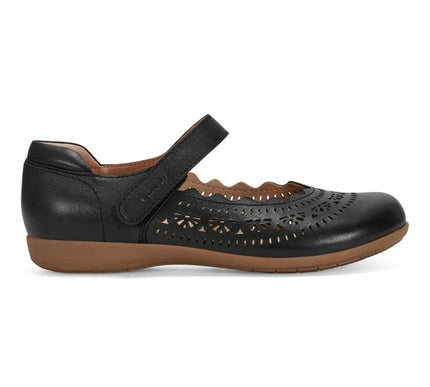Earth Brady Black Round Toe Adjustable Strap Casual Flat Womens sizes 6-10 NEW M